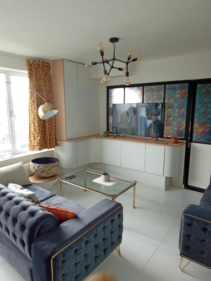 Liege Centre Mediacite Appartement Possible Parking Terrasse Immense 8Eme Pour 2 Personnes 외부 사진