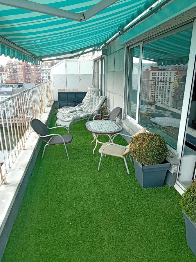 Liege Centre Mediacite Appartement Possible Parking Terrasse Immense 8Eme Pour 2 Personnes 외부 사진