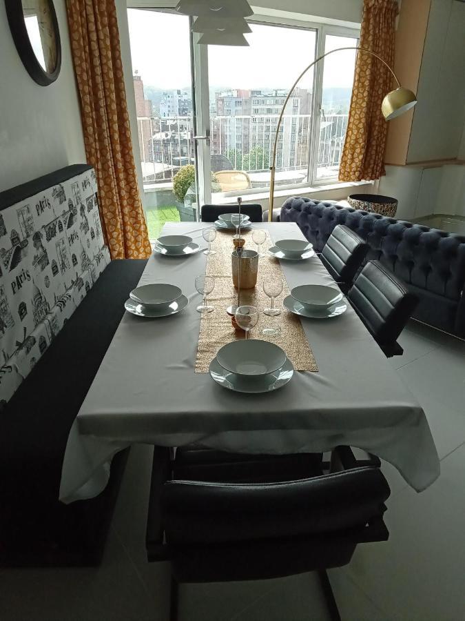 Liege Centre Mediacite Appartement Possible Parking Terrasse Immense 8Eme Pour 2 Personnes 외부 사진