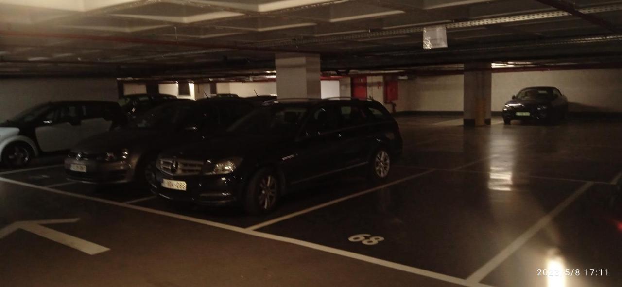 Liege Centre Mediacite Appartement Possible Parking Terrasse Immense 8Eme Pour 2 Personnes 외부 사진
